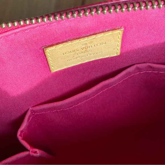 Louis Vuitton Vernis Bellevue Bag - Picture 5 of 13